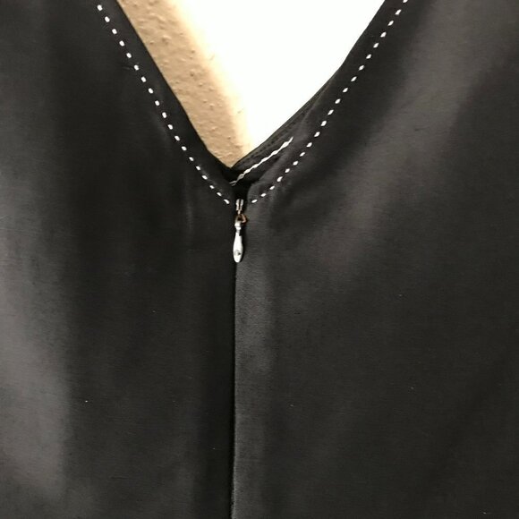 Harris Wallace New York V-Neck Black Dress with Detailed Backstitch - Picture 3 of 16